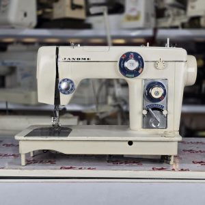 چرخ خیاطی ژانومه 801